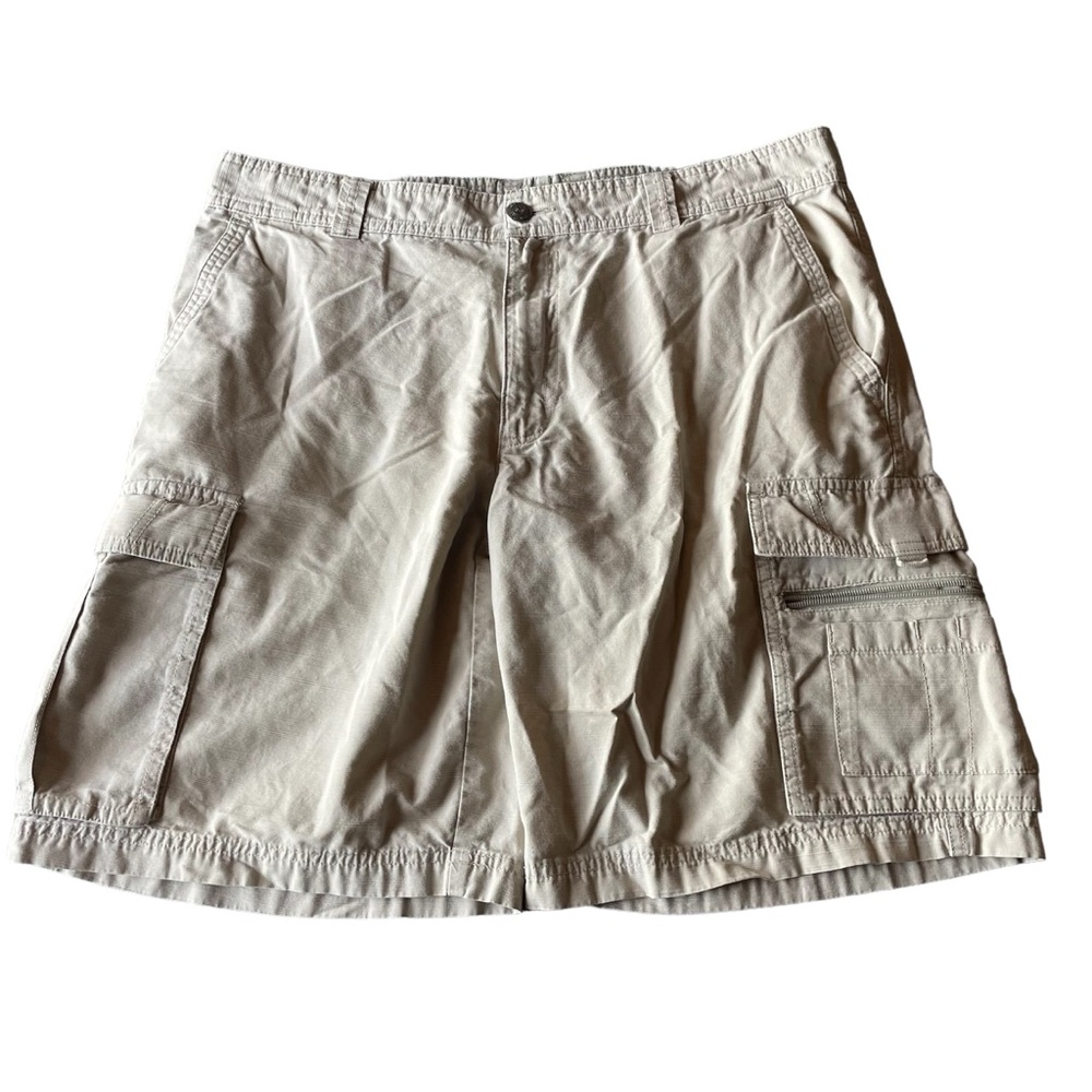 Men’s Columbia Khaki Cargo Shorts Size 36